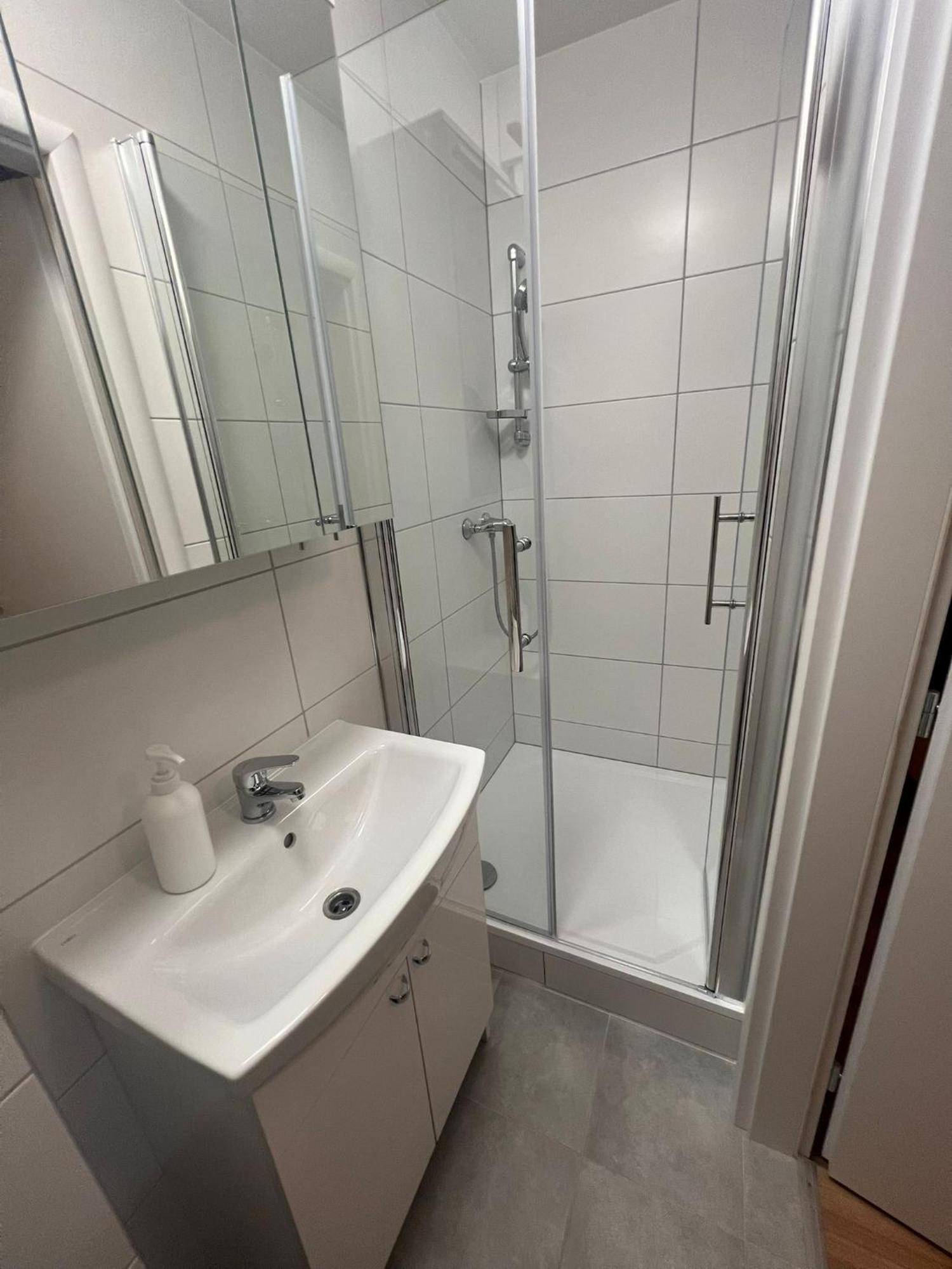 Apart Otel Zizkov Tower 3*